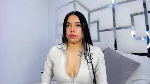 ZoeSwam online show from 25, 10, 2025