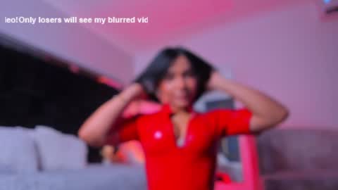 zoevidal_ online show from 1, 2, 2025