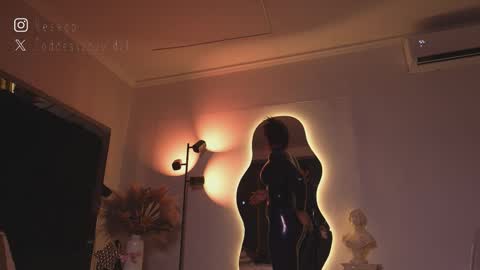 zoevidal_ online show from 28, 2, 2026