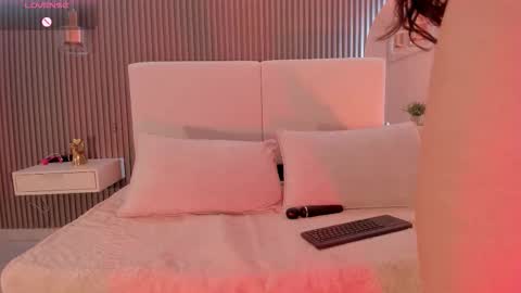  ZOE  online show from 22, 11, 2025