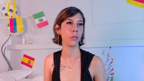 Snapshot of zoeypetit chatting on 28, 6, 2026 Zoey online show from 28, 6, 2026