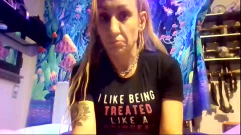 Snapshot of zoeyportland chatting on 9, 10, 2025 Zoey Portland online show from 9, 10, 2025