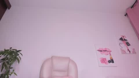 Snapshot of zofhia_xiaho chatting on 9, 3, 2025 Zofhia online show from 9, 3, 2025