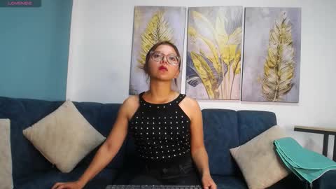 Snapshot of zoow_bluussh chatting on 7, 2, 2026 Zoe online show from 7, 2, 2026