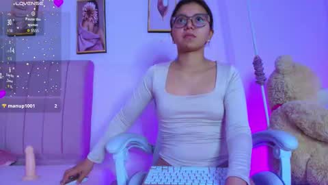 Snapshot of zoow_bluussh chatting on 10, 3, 2026 Zoe online show from 10, 3, 2026