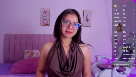 Snapshot of zoow_bluussh chatting on 2, 4, 2026 Zoe online show from 2, 4, 2026