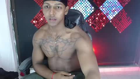 Snapshot of zoriel_derox chatting on 29, 4, 2026 Zoriel online show from 29, 4, 2026