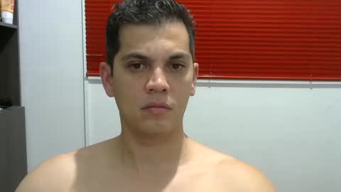 zoro_00 online show from 24, 2, 2026