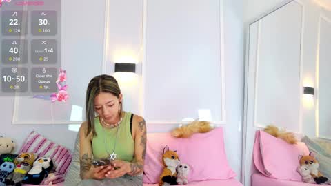 Snapshot of zorravioleta chatting on 26, 4, 2026 Violeta online show from 26, 4, 2026