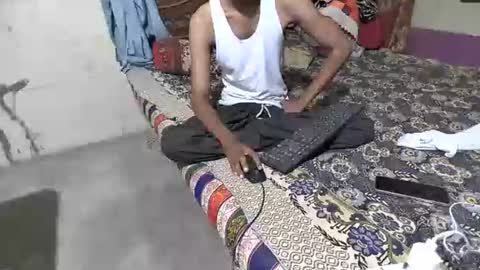 Snapshot of zoyakhan803 chatting on 27, 5, 2026 zoyakhan803 online show from 27, 5, 2026
