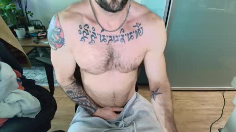 Snapshot of zuko_zen69 chatting on 8, 3, 2026 Zuko online show from 8, 3, 2026