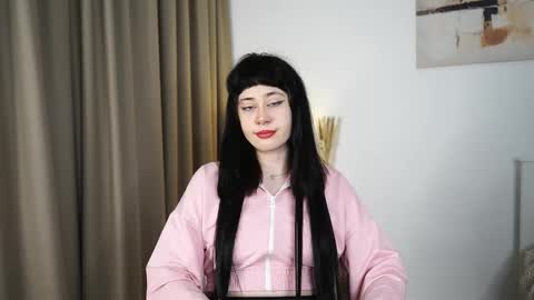 Snapshot of zulaperr chatting on 17, 11, 2025 Mira online show from 17, 11, 2025