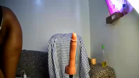 zuritamtam online show from 6, 4, 2026