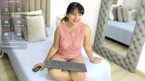 Im Zusan My schedule is from 1030pm to 430 am colombian time online show from 20, 10, 2025