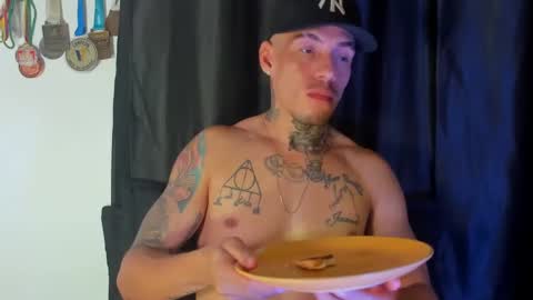 Snapshot of zyongarcia2020 chatting on 19, 12, 2024 zyon garcia online show from 19, 12, 2024