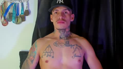 Snapshot of zyongarcia2020 chatting on 15, 1, 2025 zyon garcia online show from 15, 1, 2025