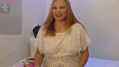 Snapshot of zyra_vex chatting on 24, 5, 2026 Zyra Vex online show from 24, 5, 2026