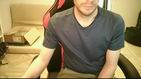 Snapshot of zyriosben chatting on 18, 2, 2025 zyriosben online show from 18, 2, 2025