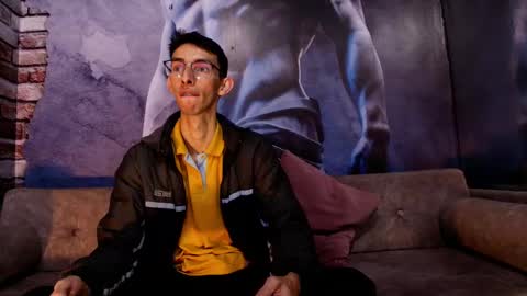 Zyro Nigth online show from 5, 11, 2025