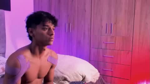 zyzz_1812 online show from 15, 10, 2025