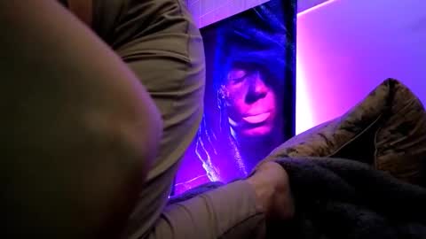 zzarraaa online show from 22, 3, 2026