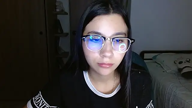 mia  lopez  online show from 18, 3, 2026