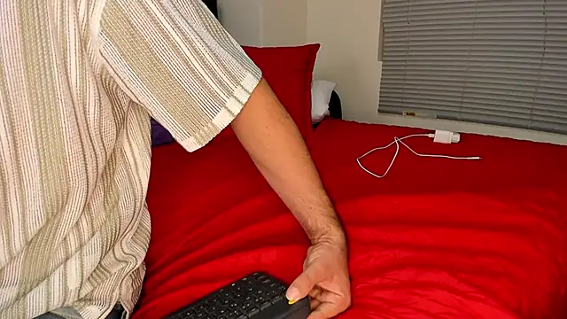Snapshot of alexman_fuck chatting on 28, 4, 2026 alexman fuck online show from 28, 4, 2026