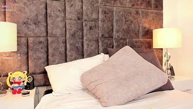 Petit-Rosse online show from 17, 12, 2024