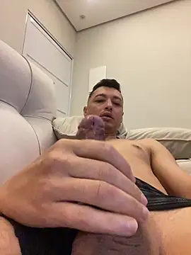 alexsandropllt online show from 26, 4, 2026