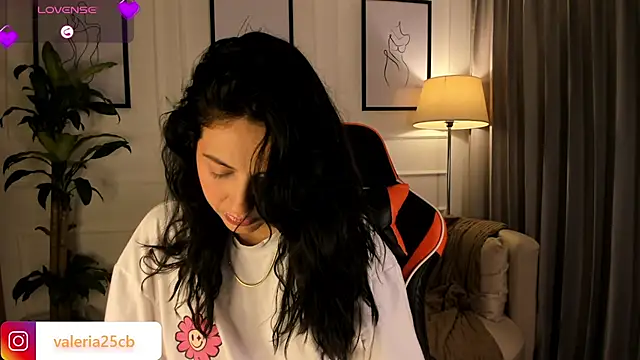 valeriia25  online show from 19, 2, 2025