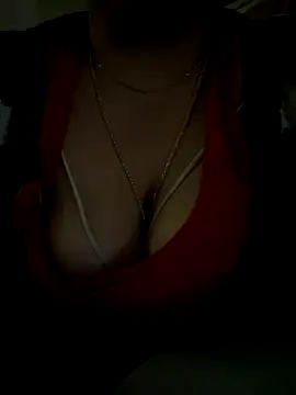 Snapshot of iloss2 chatting on 26, 11, 2025 iloss2 online show from 26, 11, 2025