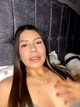 Snapshot of martina_contreras chatting on 17, 1, 2026 martina contreras online show from 17, 1, 2026