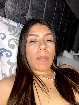 Snapshot of martina_contreras chatting on 18, 1, 2026 martina contreras online show from 18, 1, 2026