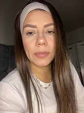 Snapshot of martina_contreras chatting on 10, 2, 2026 martina contreras online show from 10, 2, 2026