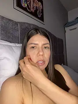 Snapshot of martina_contreras chatting on 3, 4, 2026 martina contreras online show from 3, 4, 2026