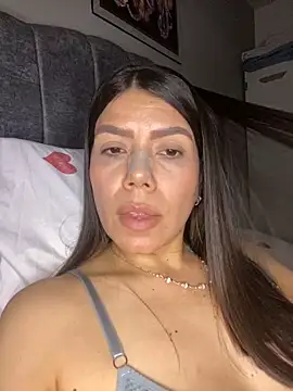 Snapshot of martina_contreras chatting on 10, 4, 2026 martina contreras online show from 10, 4, 2026