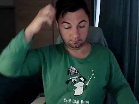 Snapshot of HankMalone chatting on 5, 5, 2026 HankMalone online show from 5, 5, 2026