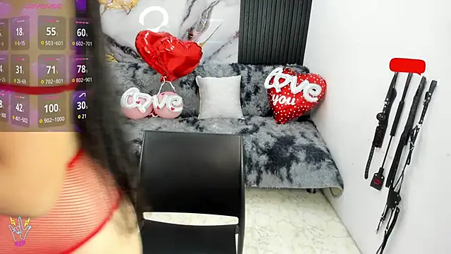 Snapshot of criss_21_ chatting on 14, 2, 2026 criss 21 online show from 14, 2, 2026