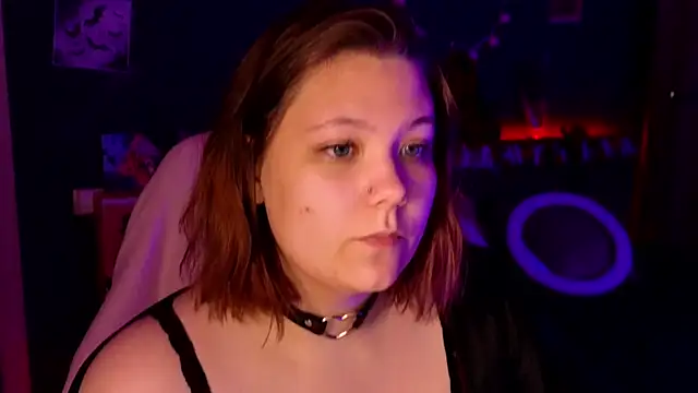 DjennaPalme online show from 22, 10, 2025