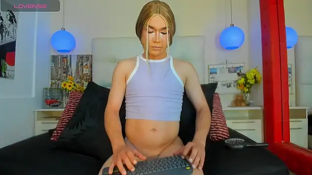 Snapshot of cinthya_walker1 chatting on 24, 4, 2026 cinthya walker1 online show from 24, 4, 2026