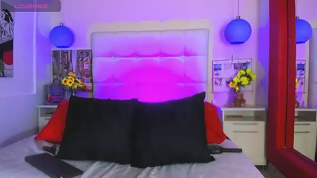 Snapshot of cinthya_walker1 chatting on 6, 5, 2026 cinthya walker1 online show from 6, 5, 2026