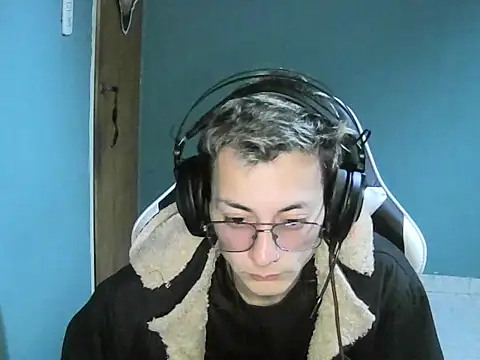 Snapshot of Jughead_16 chatting on 10, 9, 2025 Jughead 16 online show from 10, 9, 2025