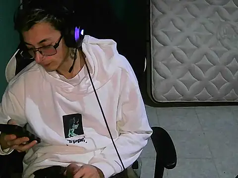 Snapshot of Jughead_16 chatting on 23, 9, 2025 Jughead 16 online show from 23, 9, 2025