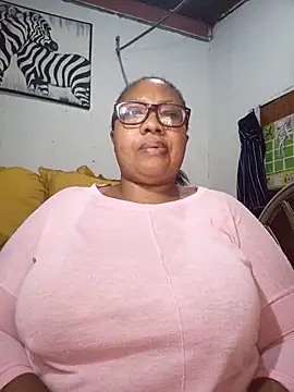 Snapshot of YELLOW_BONE chatting on 22, 6, 2026 YELLOW BONE online show from 22, 6, 2026