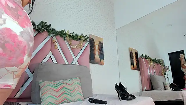 veronica salas online show from 5, 12, 2025