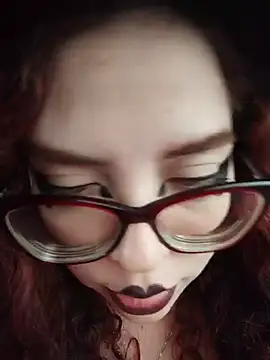 alicce moon  online show from 28, 6, 2026