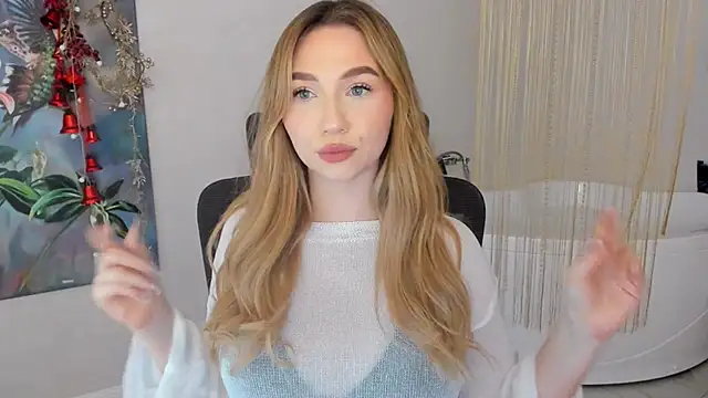 Snapshot of GracefulLook chatting on 12, 1, 2025 GracefulLook online show from 12, 1, 2025