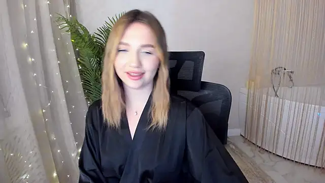 Snapshot of GracefulLook chatting on 21, 1, 2025 GracefulLook online show from 21, 1, 2025