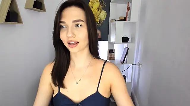 Snapshot of GracefulLook chatting on 17, 9, 2025 GracefulLook online show from 17, 9, 2025