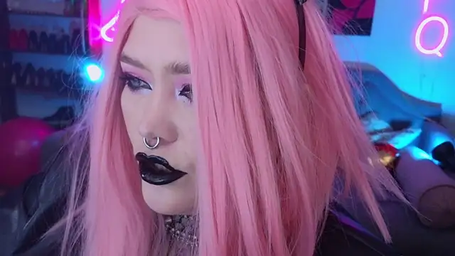 wickedxqueen online show from 14, 12, 2024